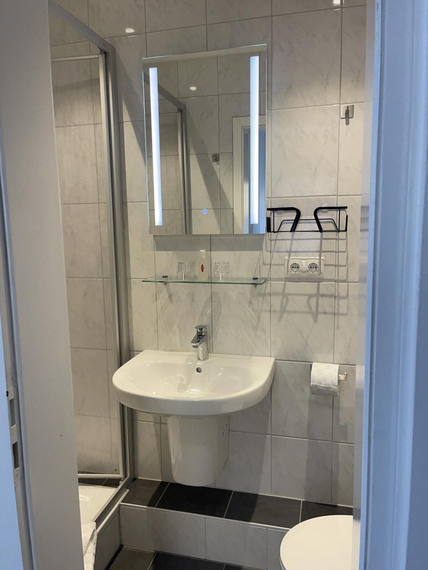 Hotel Koenig Humbert Erlangen Pokoj fotografie
